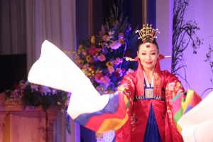 曺永姫さんによる韓国舞踊