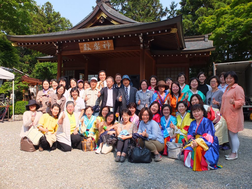 高麗神社で行われた「高麗日韓友好祭」