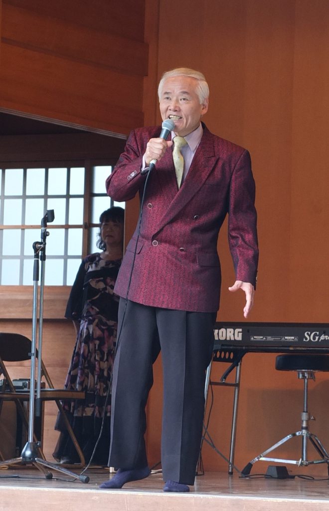 嶋三喜夫さんによる歌