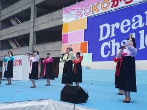 女学生による公演