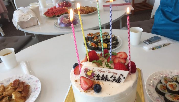 誕生日ケーキ